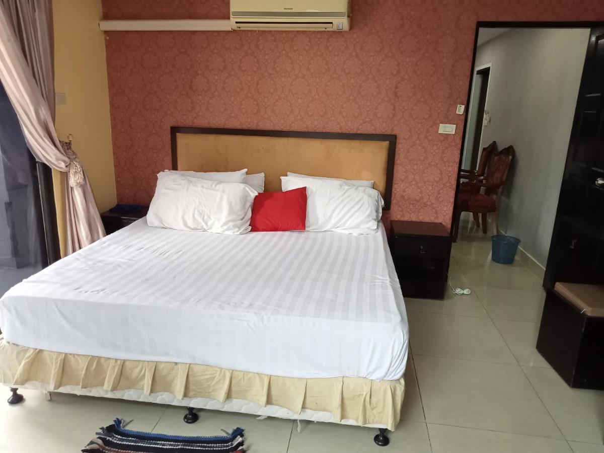 Lucky Inn Suites Pattaya Eksteriør bilde
